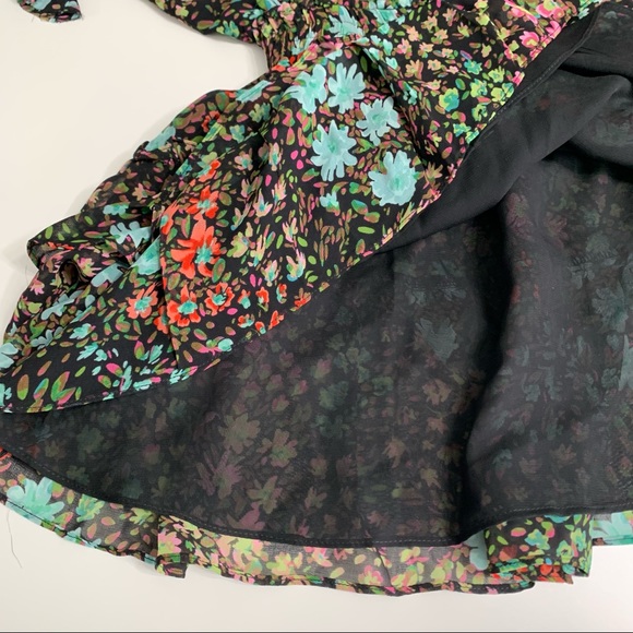 Skylar + Madison Mixed Berries Floral Smocked Mini Dress Size Medium - Picture 9 of 13